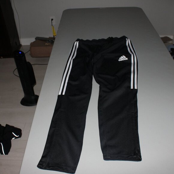 Black Adidas Sweat Pants Size Medium - Picture 1 of 5